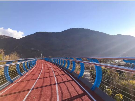 大理空中跑道驚艷亮相…網(wǎng)紅打卡新地標(biāo)！